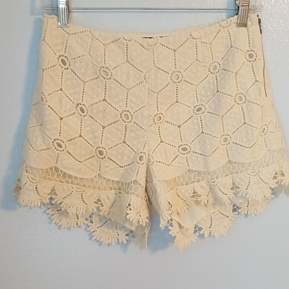 Anthropologie Dolce Vita ivory lace shorts